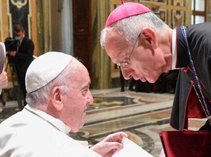 Facebook copertina Raspanti Papa Francesco