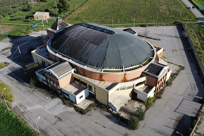 palasport pietraperzia2