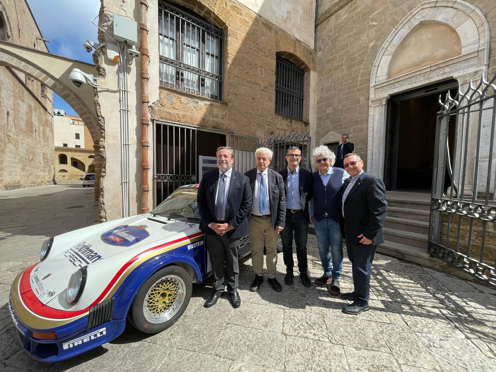 Da Sinistra Angelo Pizzuto presidente Automobile Club Palermo Marco Rogano direttore generale Aci Sport prof. Andrea Pace prorettore alla Ricerca Marco Cascino Direttore di Gara Totò Riolo vice presidente Automobile Club Palermo