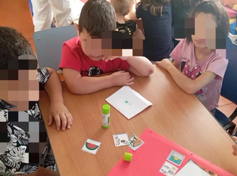 Bambini al laboratorio di La Barbera