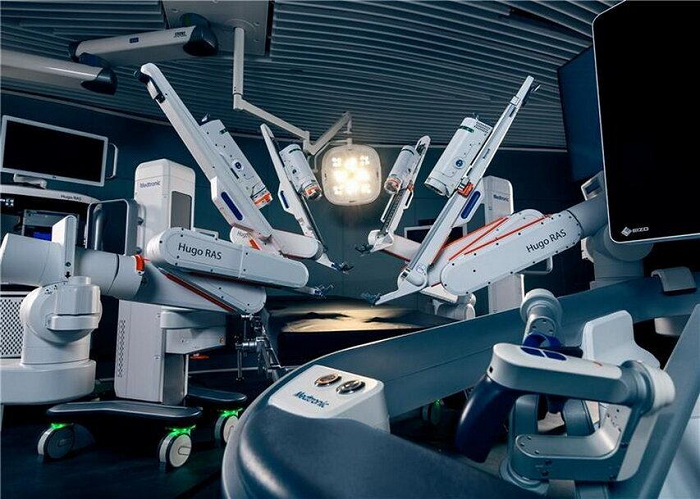 robot hugo ras