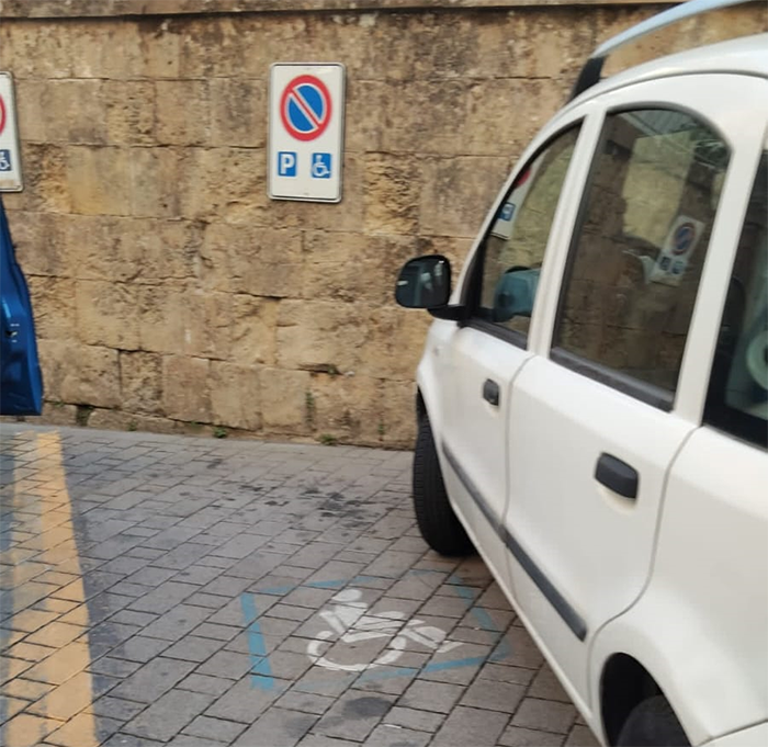 parcheggio disabili1