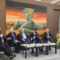 Sicilia protagonista al Vinitaly: strategie e sfide per il futuro del settore vitivinicolo e agricolo