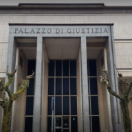 Il fatto è stato commesso – come riportato nel capo di imputazione e nel dispositivo della sentenza