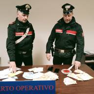Finto Carabiniere Truffa Anziana e Scappa con 55mila Euro: Arrestato dai Veri Militari a Enna
