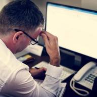 Troppo lavoro altera il cervello: uno studio rivela effetti neuroadattivi legati al superlavoro