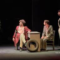 Catania: al Teatro Stabile si chiude la trilogia su Brancati con “In cerca di un sì” alla Sala Futura