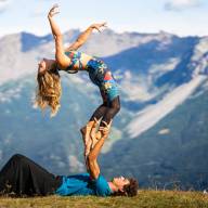 Yoga Day Festival 2025: Una Giornata di Benessere per Tutta la Famiglia a Pergusa 21 giugno 2025 – Villa Pastorelli