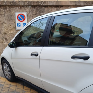 Enna, parcheggi per disabili occupati abusivamente vicino alla scuola Fundrisi