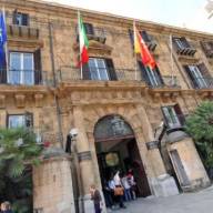 Housing sociale, dalla Regione oltre 23 milioni per recuperare immobili pubblici e beni confiscati